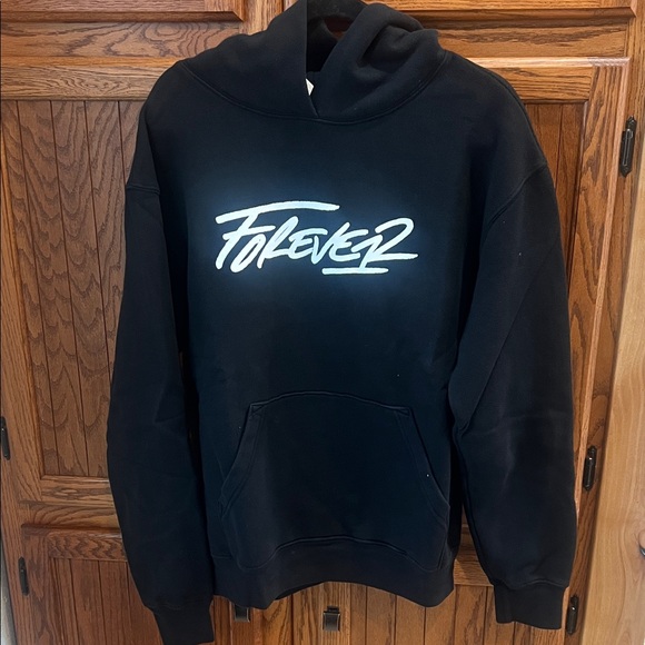 BRADY Black Hoodie NWT Size Medium - Picture 4 of 8